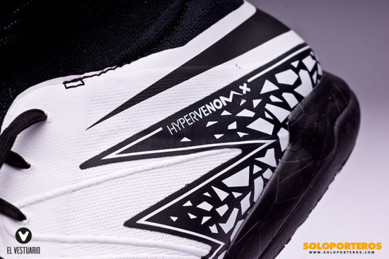 NikeFootballX-White-Reveal-Pack (12).jpg